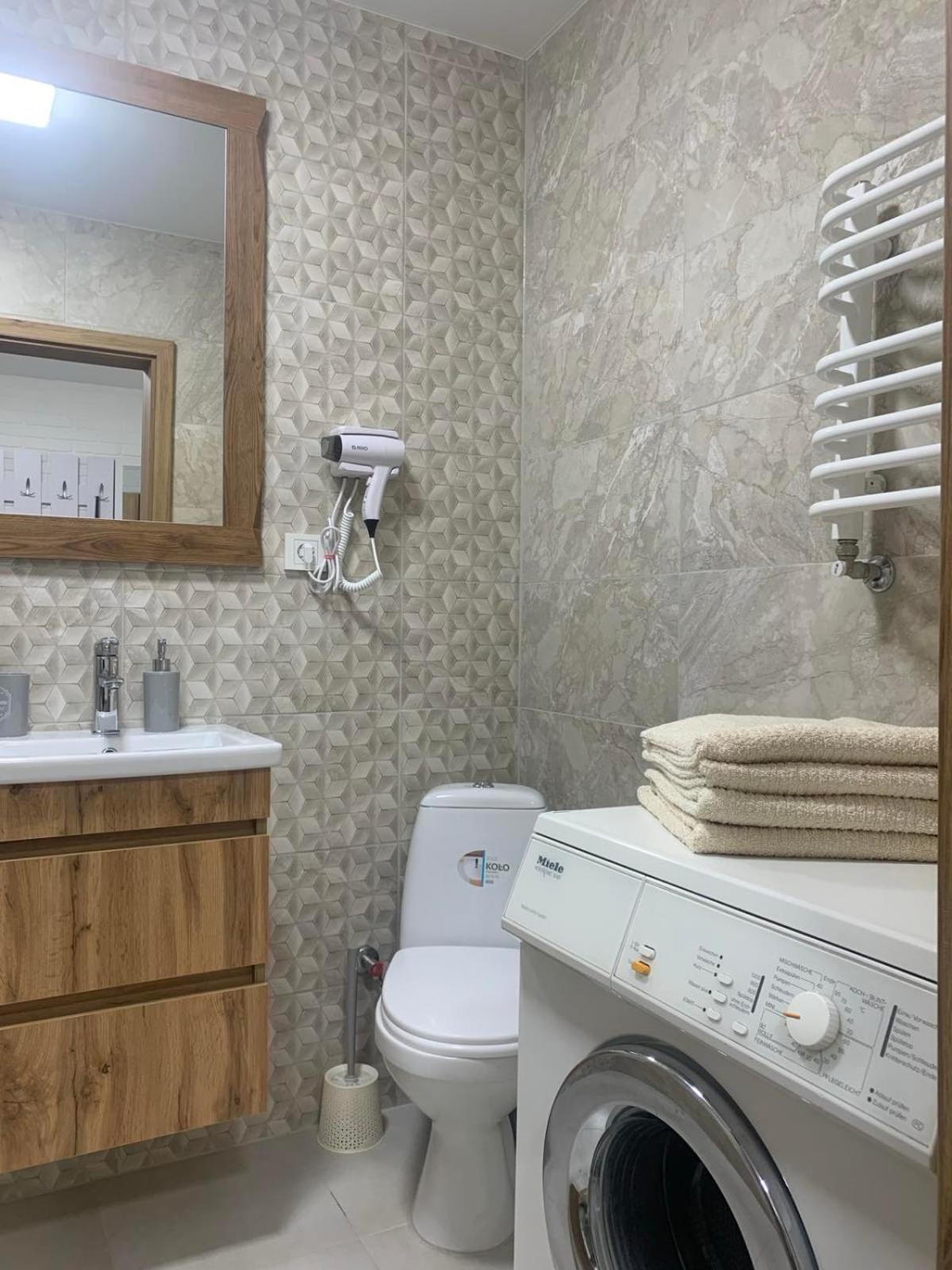 Dream Town Apartaments Біля Залізничного Вокзалу 루치크 객실 사진